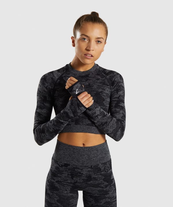 black long sleeve crop gym top